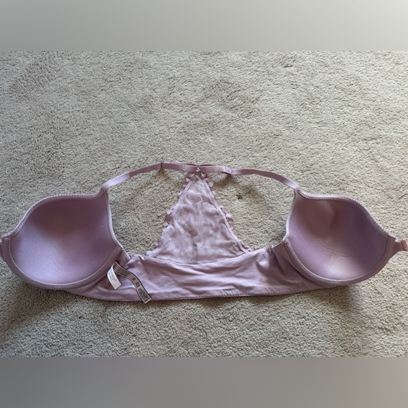 Purple/Lilac Victoria Secret Bra size 34DD - Picture 2 of 4